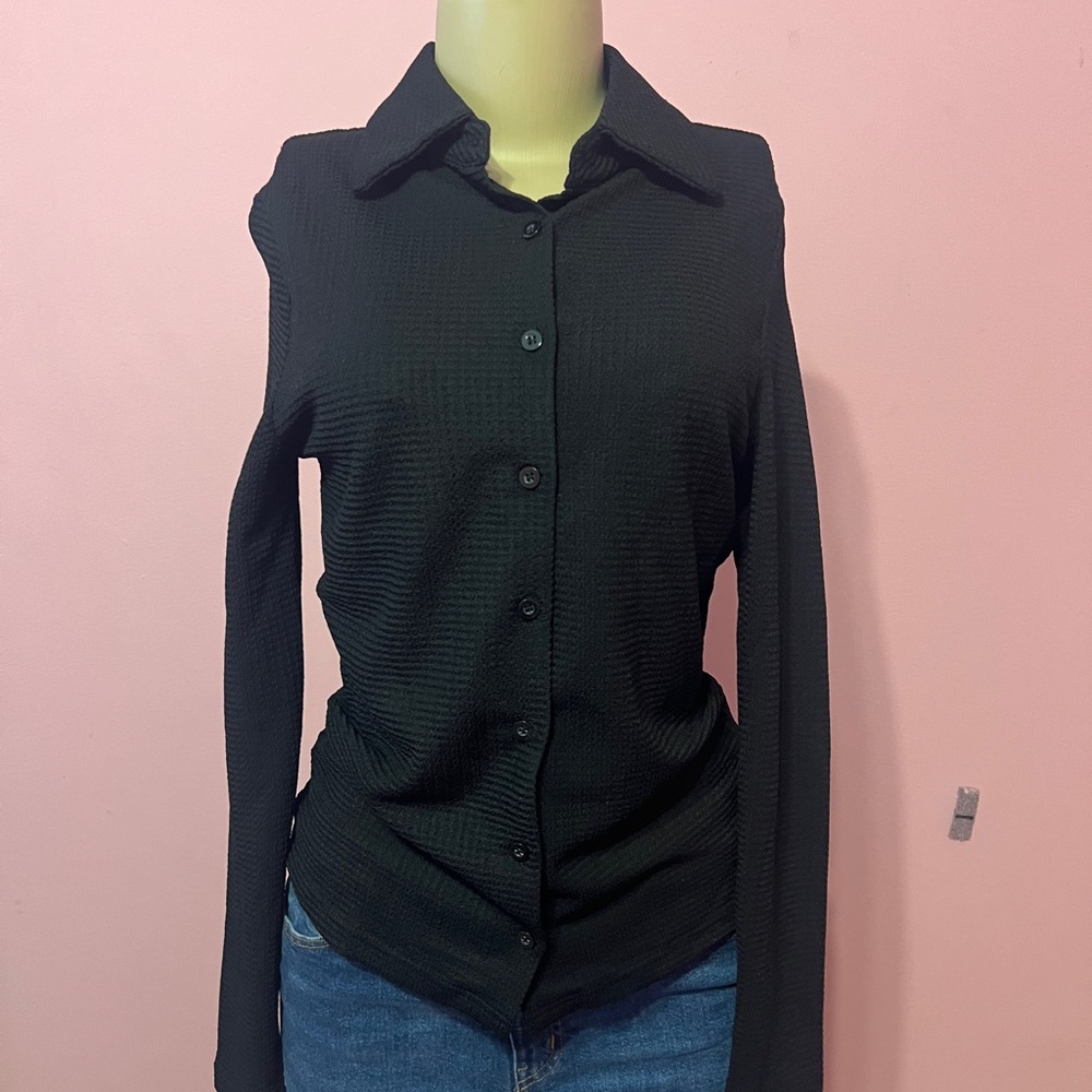 SHEIN Black Textured Button-Down Shirt